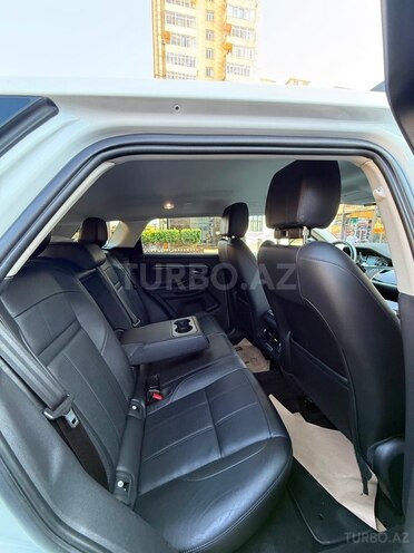 Land Rover RR Evoque-7