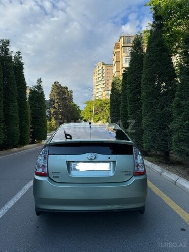 Toyota Prius-6