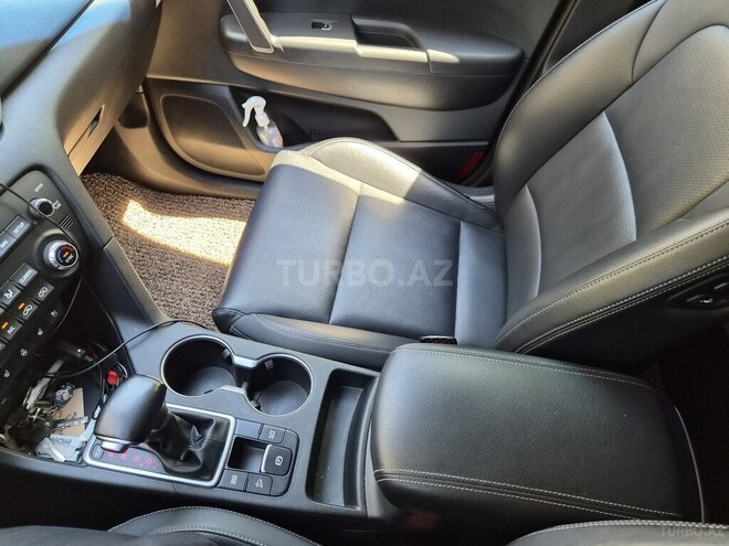 Kia Sportage-8