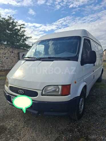 Ford Transit-1