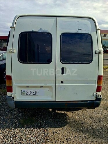 Ford Transit-2
