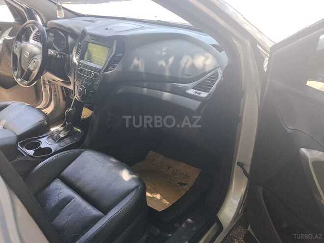 Hyundai Santa Fe-6