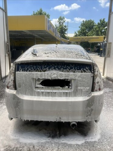 Toyota Prius-3