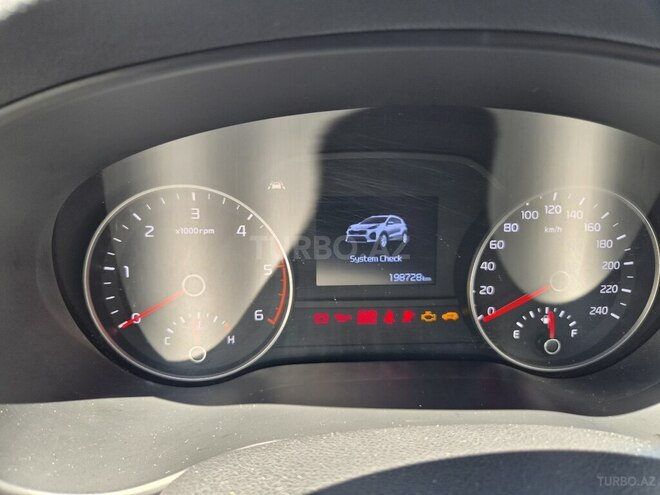 Kia Sportage-12