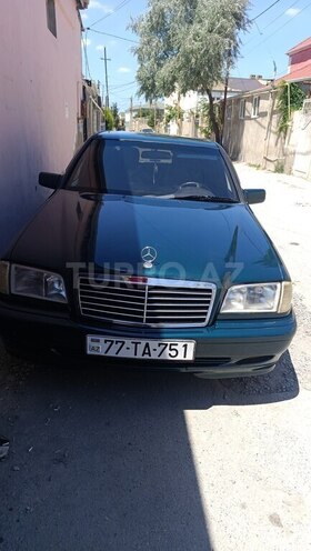 Mercedes C 220-1