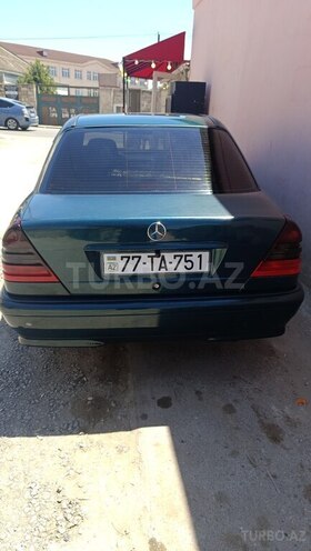 Mercedes C 220-2