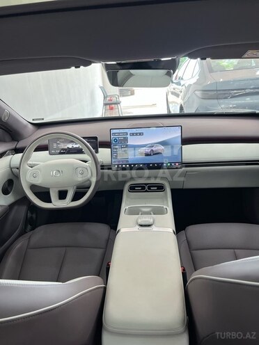 Changan Qiyuan A06-11
