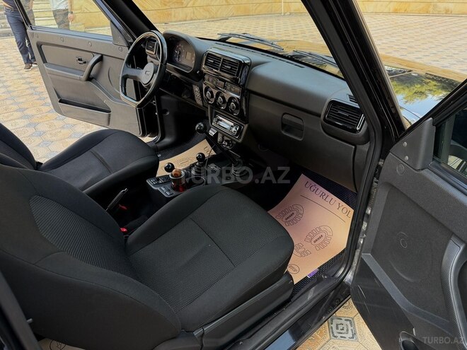 LADA (VAZ) Niva-12