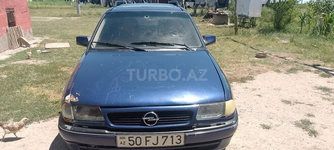 Opel Astra-1