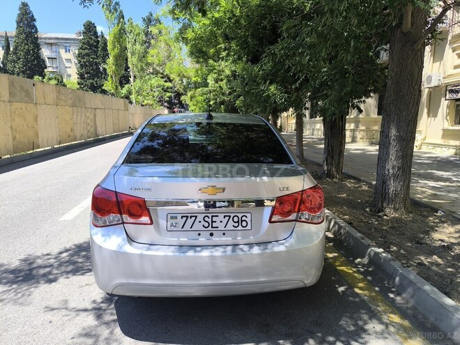 Chevrolet Cruze-4