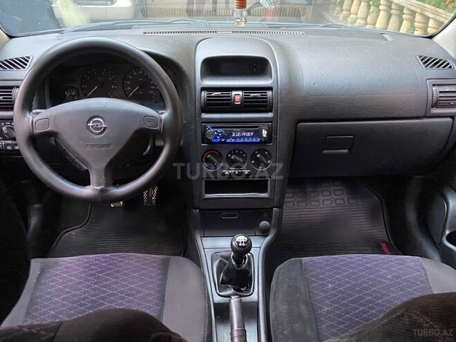 Opel Astra-12