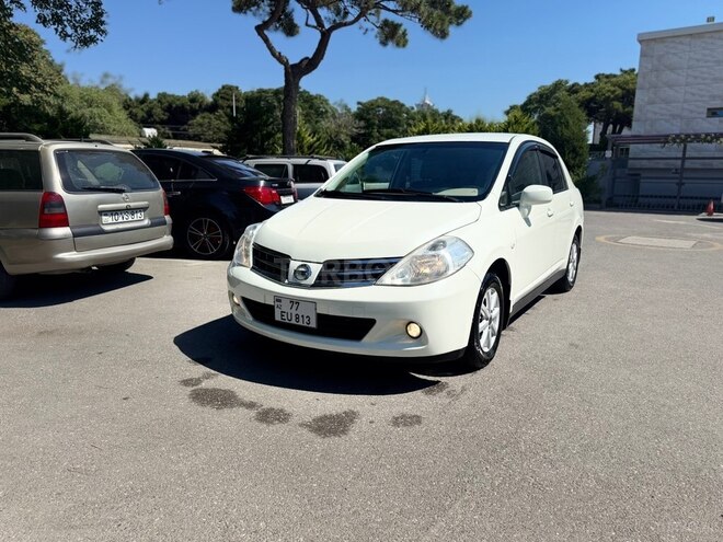 Nissan Tiida-2