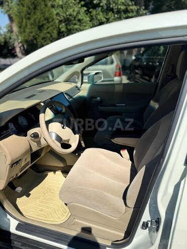 Nissan Tiida-9