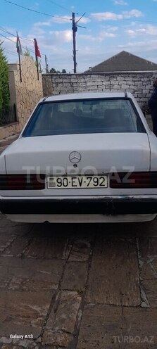 Mercedes 190-5