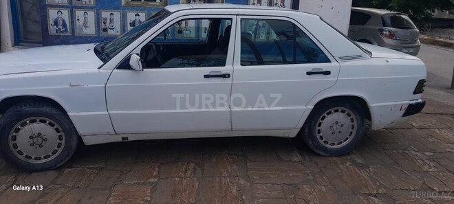 Mercedes 190-4