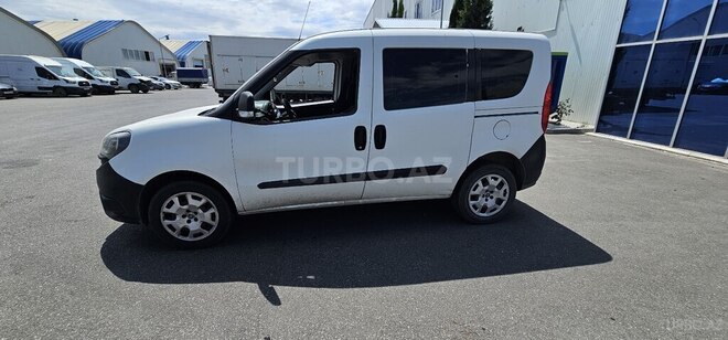Fiat Doblo-3