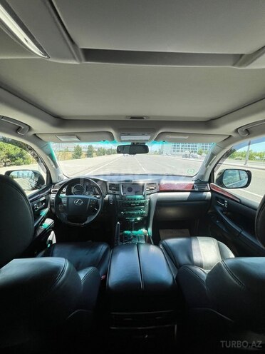 Lexus LX 570-11