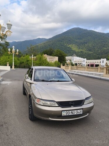 Opel Vectra-5
