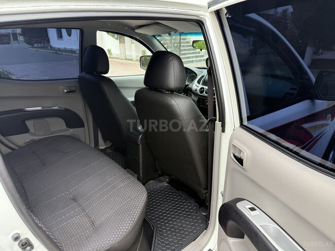 Mitsubishi L200-6