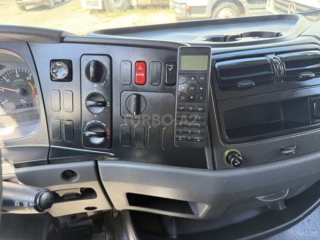 Mercedes Atego 818-12