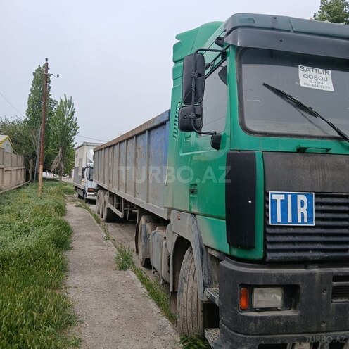 MAZ 643008-4