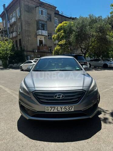 Hyundai Sonata-2