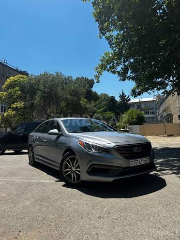 Hyundai Sonata-1
