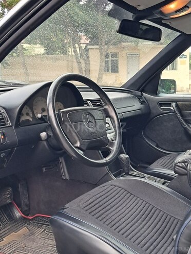 Mercedes C 220-10