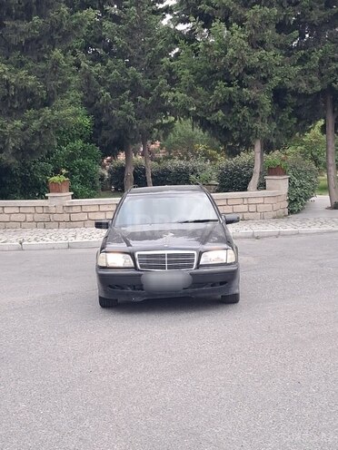 Mercedes C 220-9