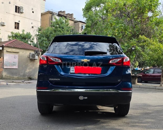 Chevrolet Equinox-5