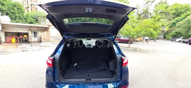 Chevrolet Equinox-8