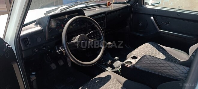 LADA (VAZ) Niva-4