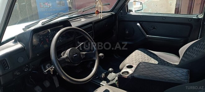 LADA (VAZ) Niva-2