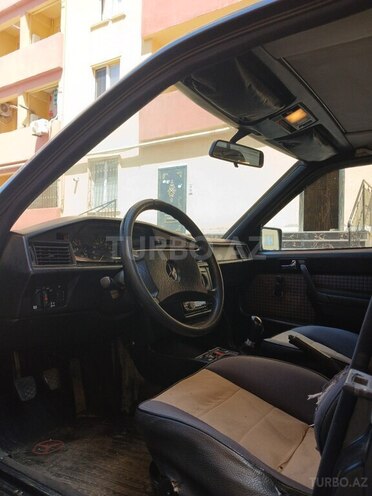Mercedes 190-3