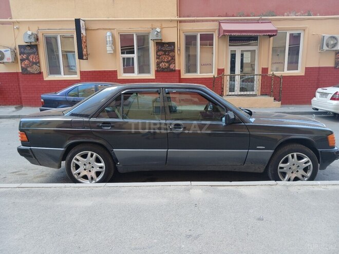Mercedes 190-6