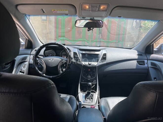 Hyundai Avante-6