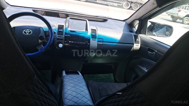 Toyota Prius-6
