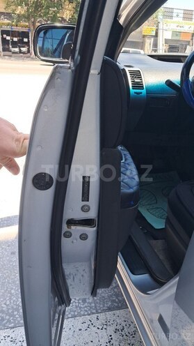 Toyota Prius-10