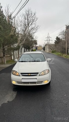 Chevrolet Lacetti-1