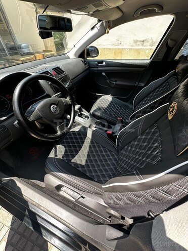 Volkswagen Jetta-7
