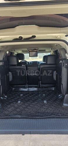 Toyota Land Cruiser-18