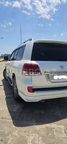 Toyota Land Cruiser-4