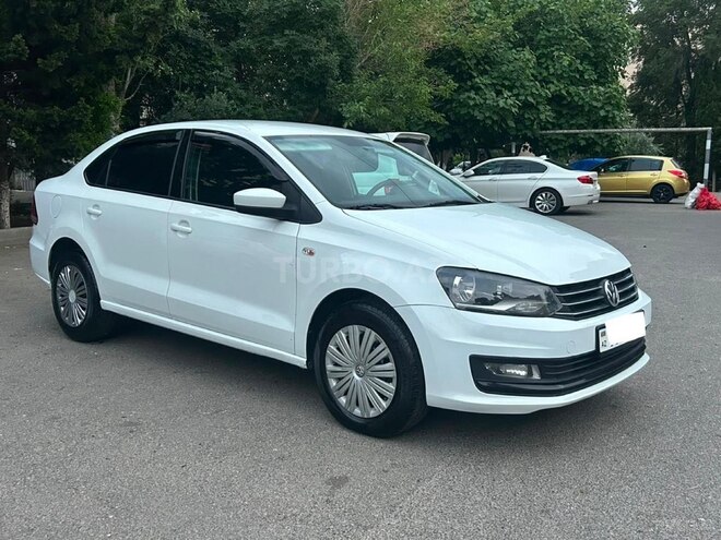 Volkswagen Polo-3