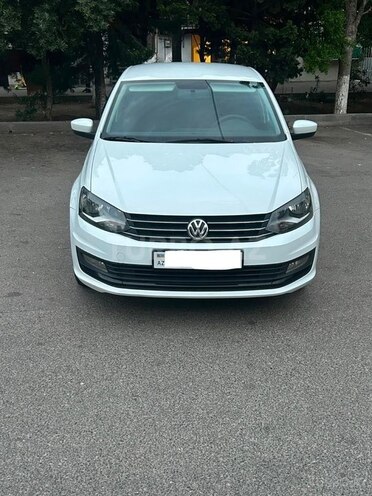 Volkswagen Polo-1