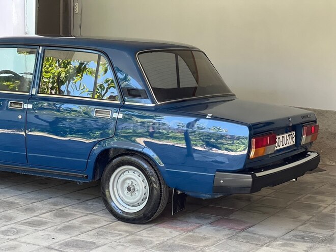LADA (VAZ) 2107-2