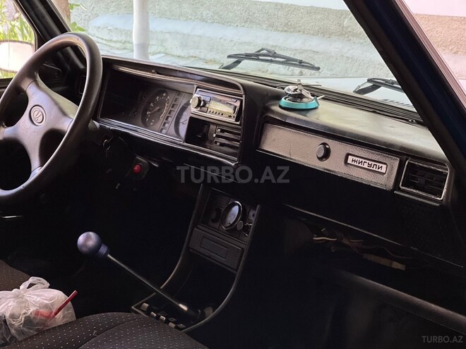LADA (VAZ) 2107-15