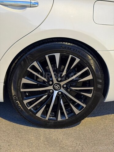 Toyota Avalon-11