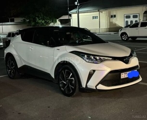 Toyota C-HR-1