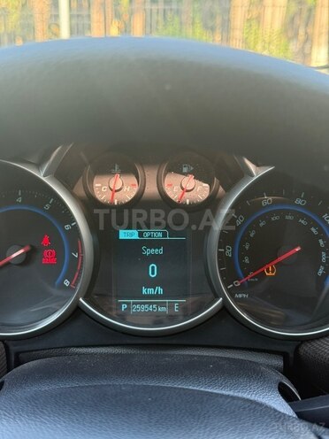 Chevrolet Cruze-10