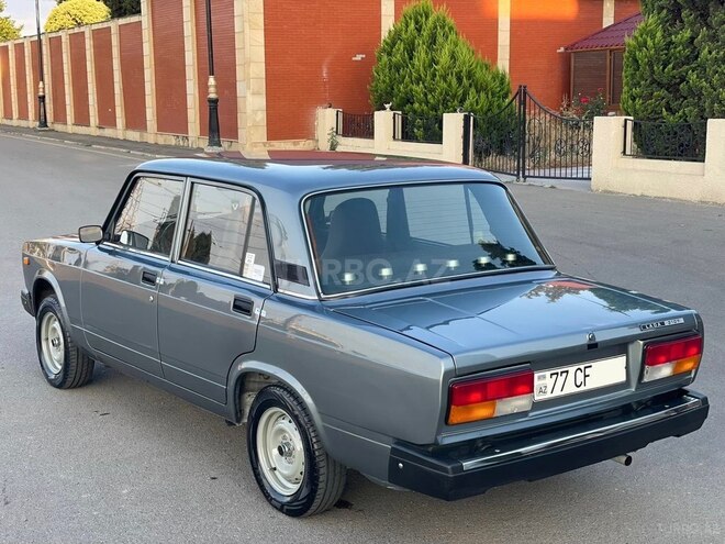 LADA (VAZ) 2107-18